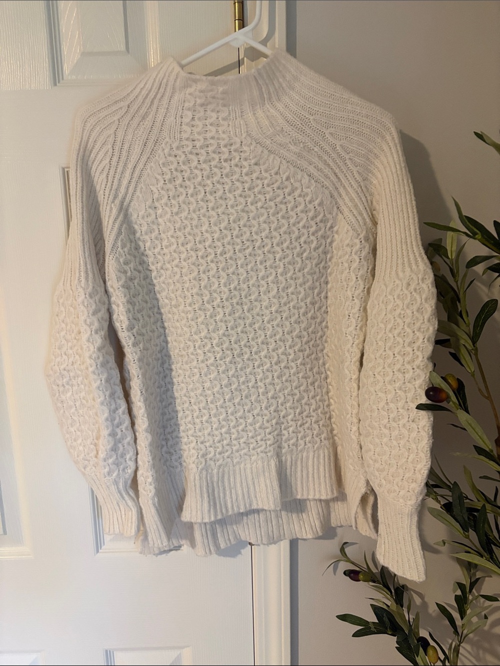 Anthropologie Cream Textured Cable Turtleneck Sweater XS